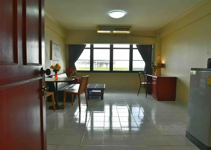 Petch Tower Ekamai Budget Serviced Bangkok