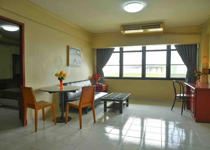 Apartment Petch Tower Ekamai Budget Serviced *