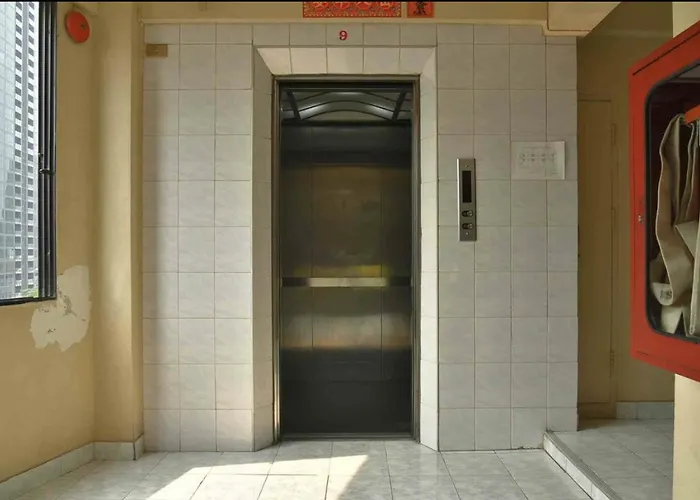 Apartment Petch Tower Ekamai Budget Serviced